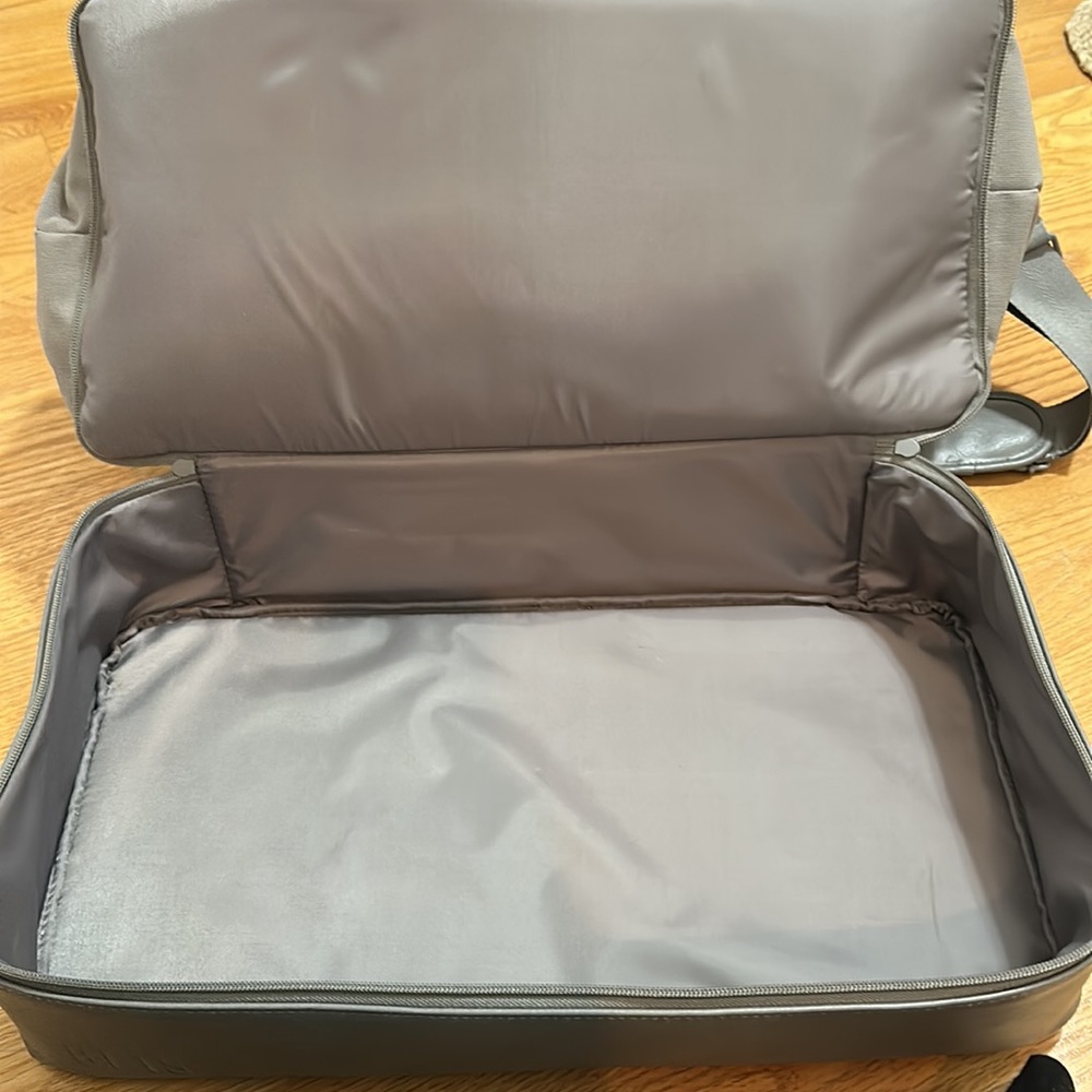BEIS Weekender Bag - Picture 12 of 12